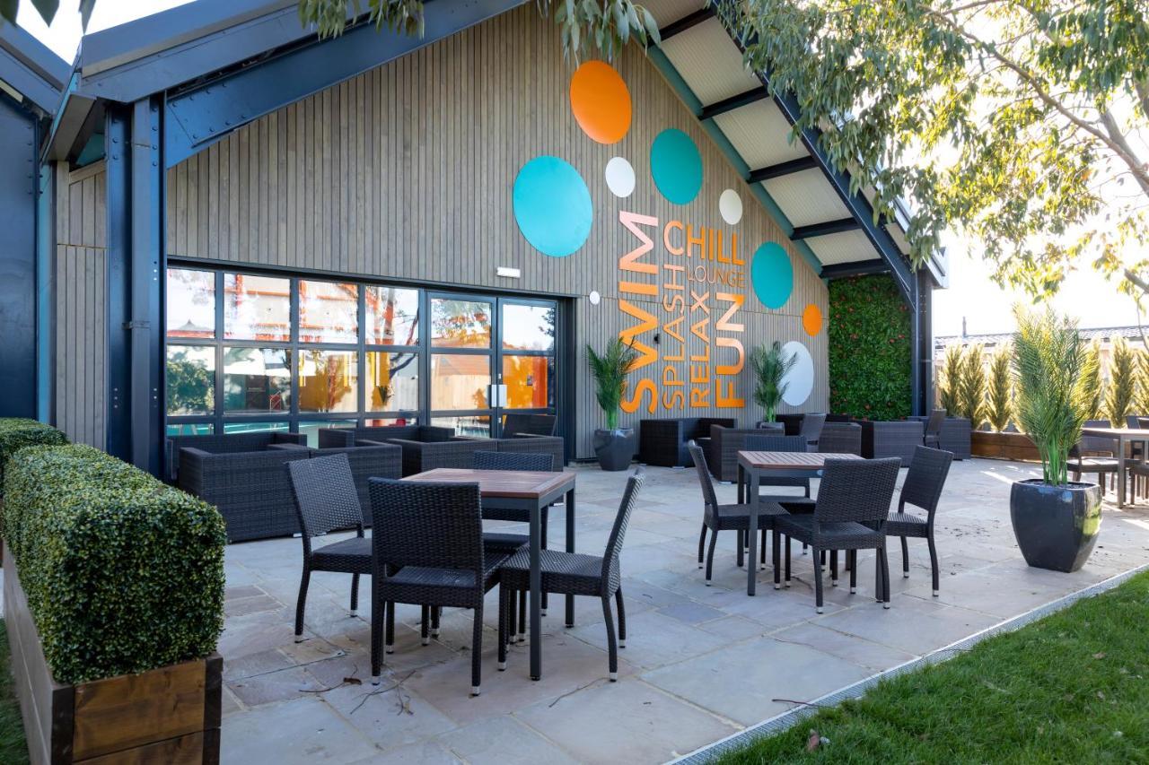 Hotel Camping Pods, Dovercourt Holiday Park Harwich Exterior foto